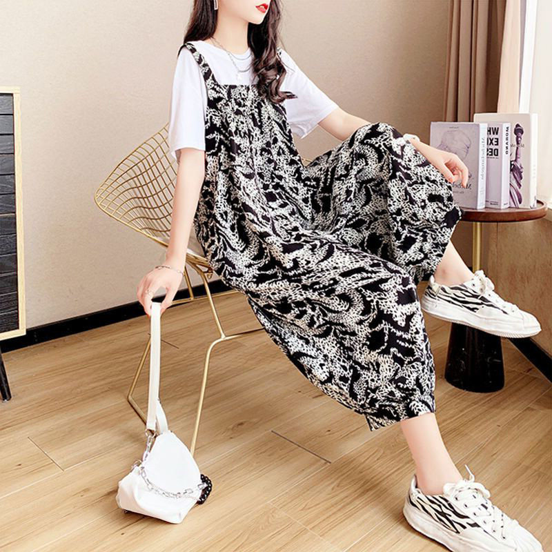 夏季套装女2025年新款洋气减龄短袖T恤背带连体裤休闲时尚两件套