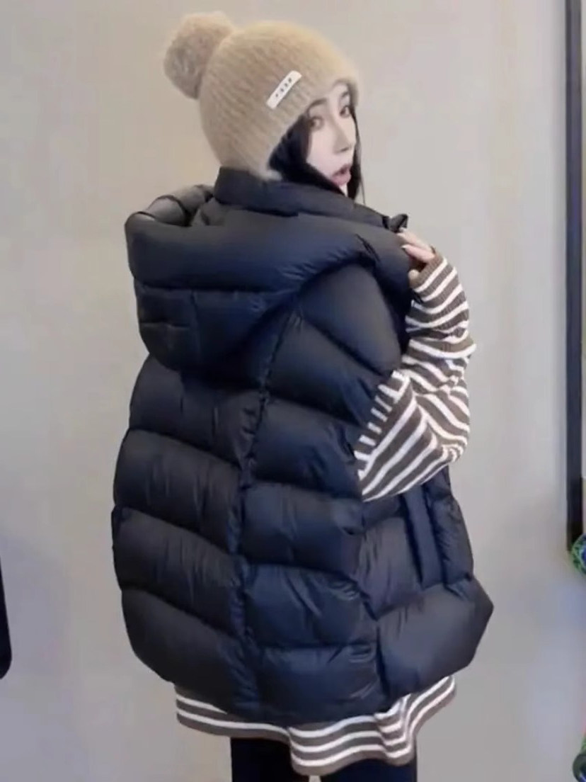 羽绒服马甲女秋冬外穿2025新款小个子白鸭绒连帽坎肩马夹背心外套