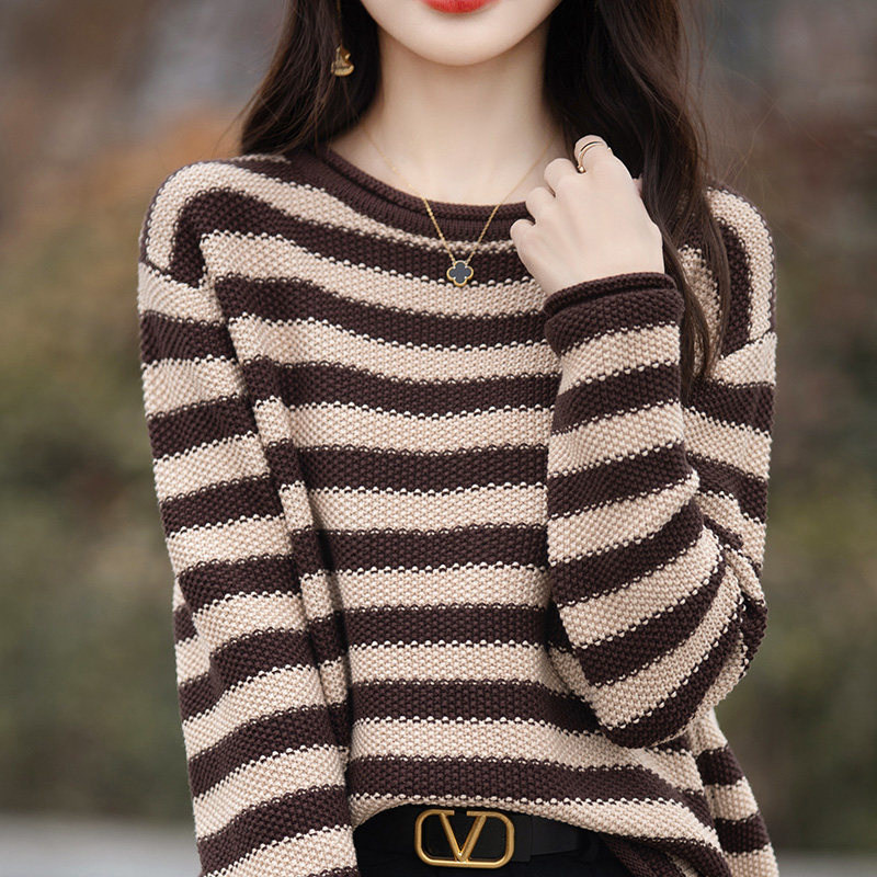 条纹圆领针织衫女秋冬2025新款高级设计感小众毛衣打底衫内搭上衣