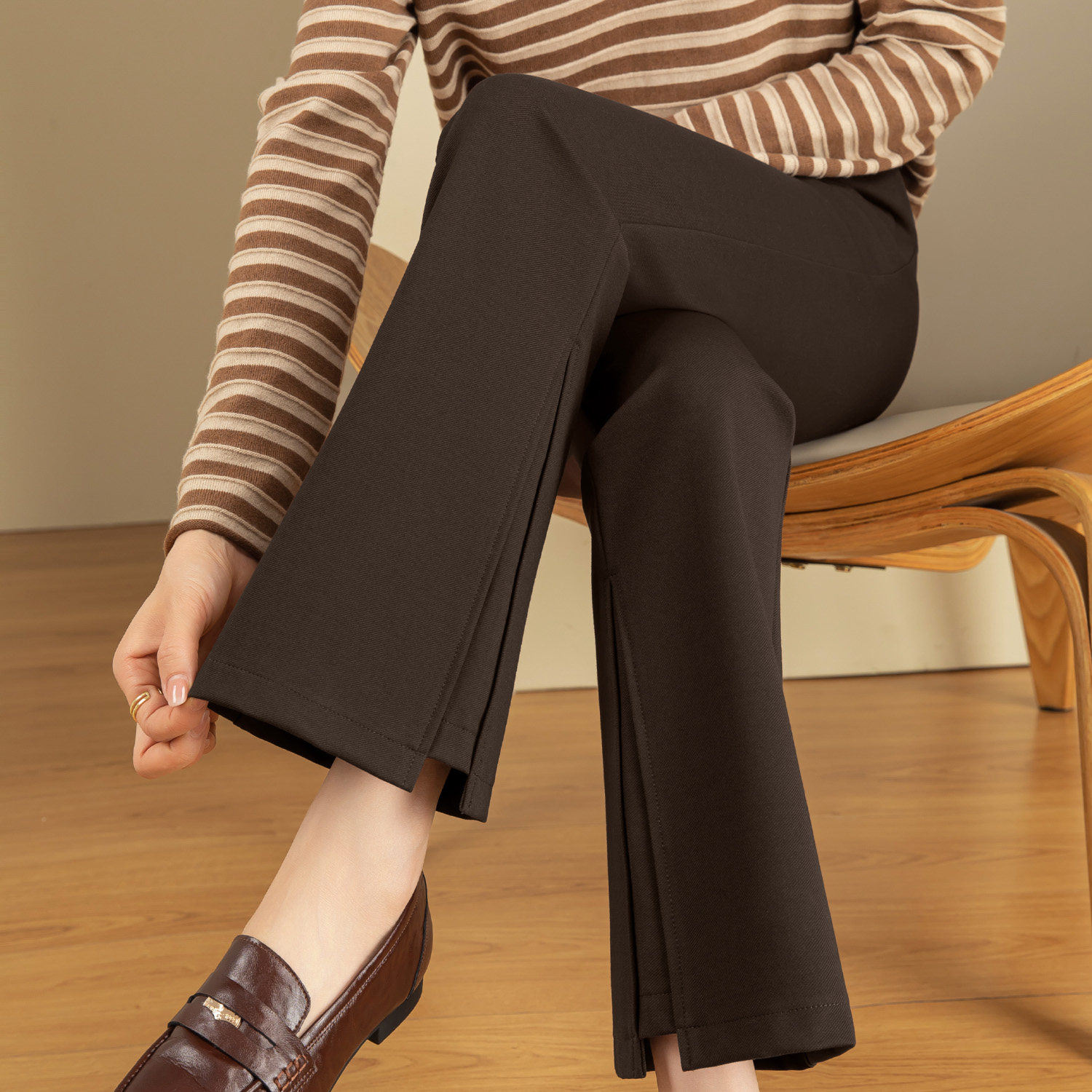 微喇西装裤女秋冬加绒2025新款高腰垂感直筒显瘦小个子喇叭休闲裤