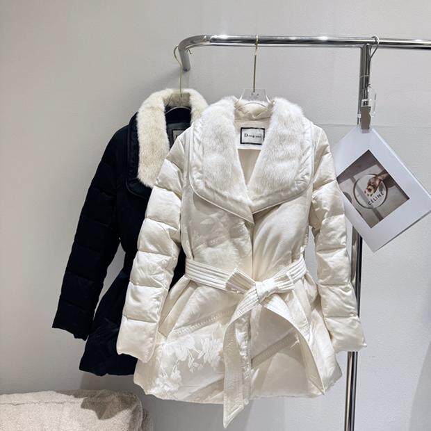 米可8030鹅绒羽绒服