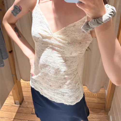 假两件辣妹碎花蕾丝吊带