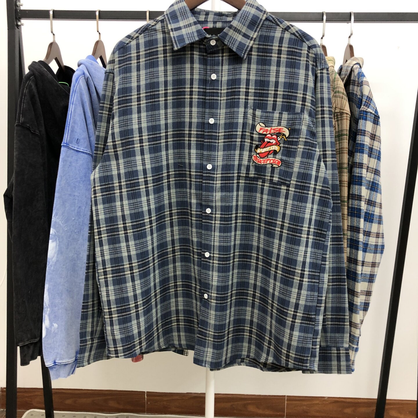 FAece  25SS Banned Vampire万针刺绣血牙休闲衬衫男女潮