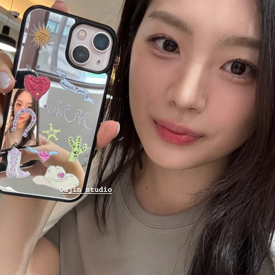 爱心字母鞋帽镜面插画苹果手机壳