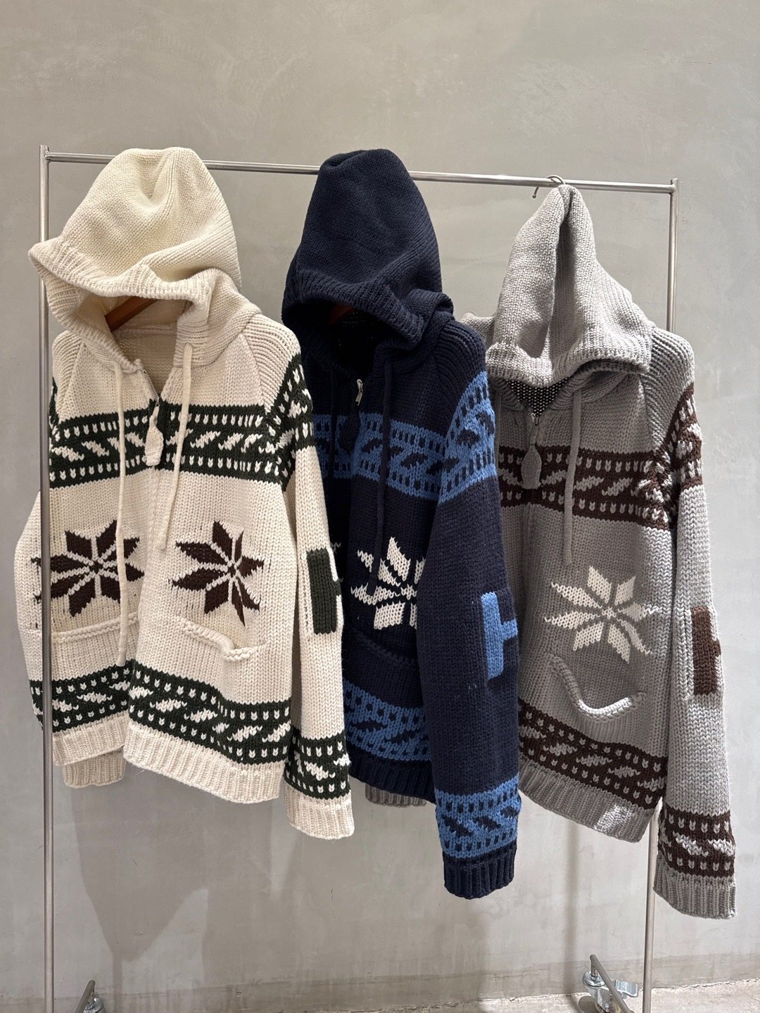 2025秋季新款韩版时尚百搭连帽长袖针织开衫女宽松显瘦休闲上衣潮,女装/女士精品,毛针织衫,淘宝优惠券,粉丝福利购,淘宝优惠卷