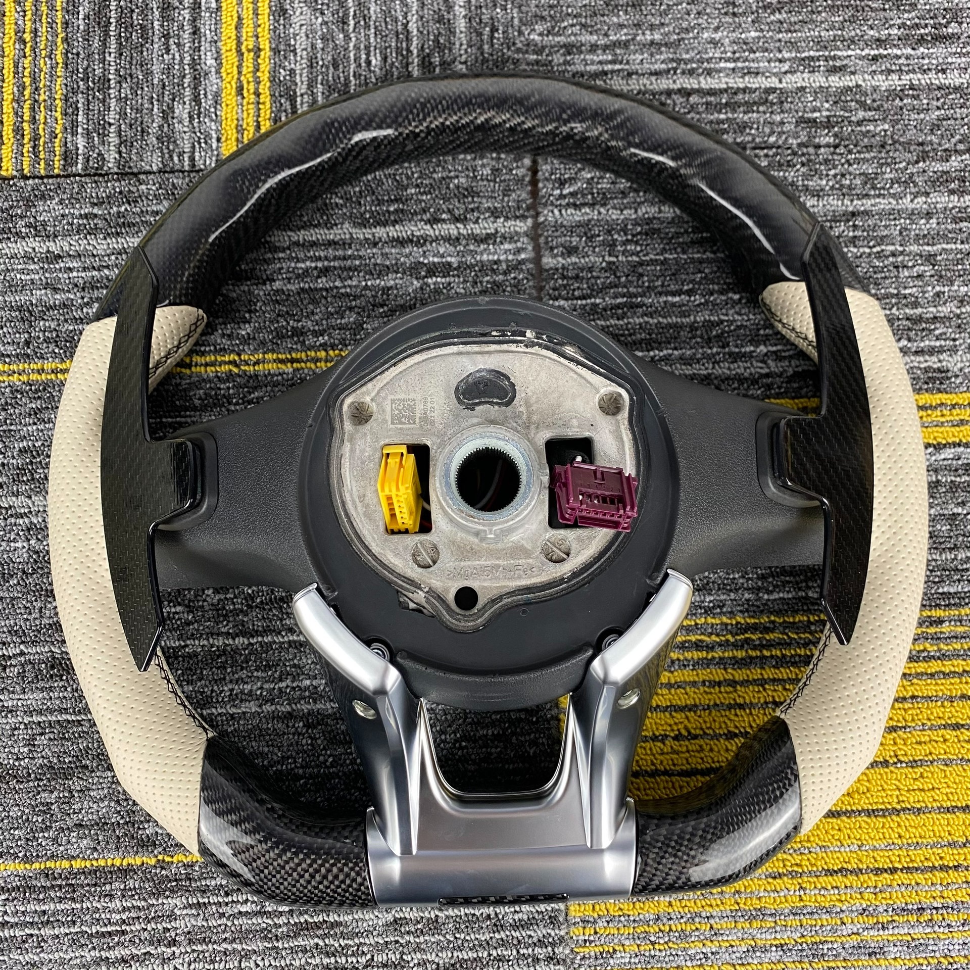 奔驰E级方向盘改装AMG碳纤维 蜻蜓纹适配GLC260/GLE