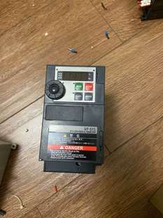 无包装 东芝变频器VFS15 未使用 2007PM