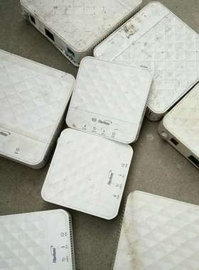 二手5506-01白色光纤猫