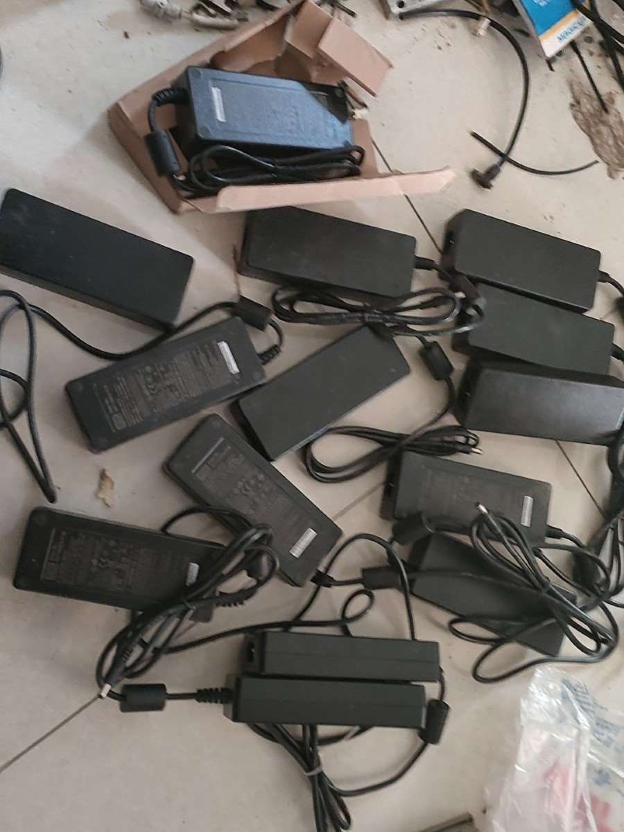 明纬电源开关电源电源适配器GST120A24-P1M 议价