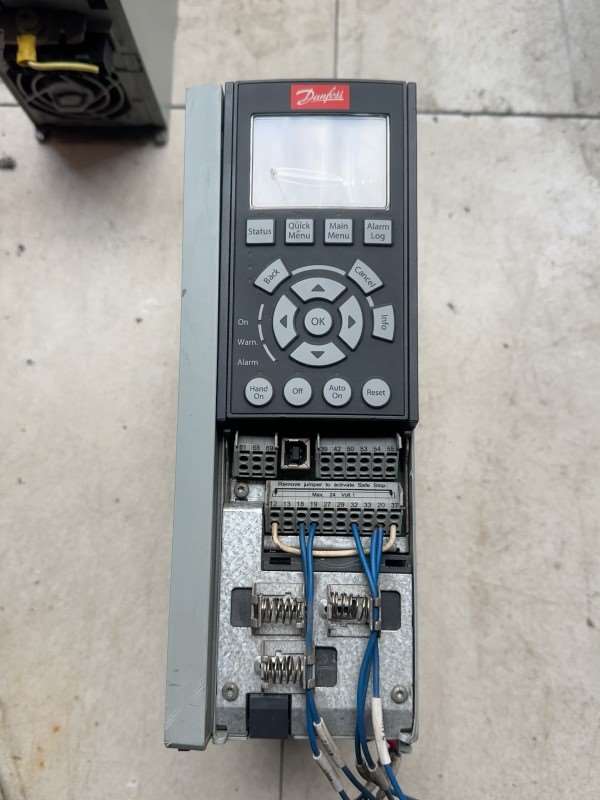 FC-302P4K0T5E20HWXGC丹佛斯变频器拆机机 议价