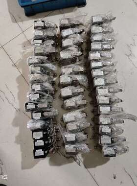 拆机件Brooks流量计5850EM便宜出售了,图片是实物拍