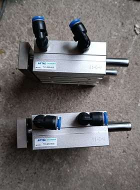 （议价）亚德客三杆气缸型号是TCL20x40S橙色新就剩二个了