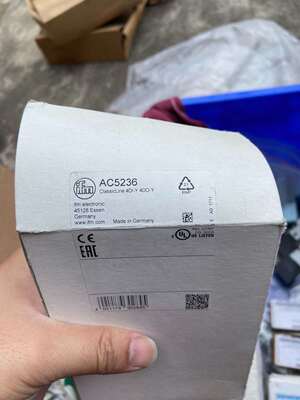 易福门控制器AC5236,未使用,还剩一个,包装盒有点变