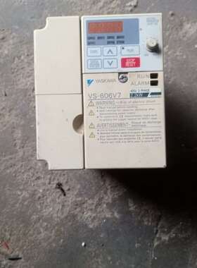 拆机安川VS-606V7变频器2.2KW380V.C