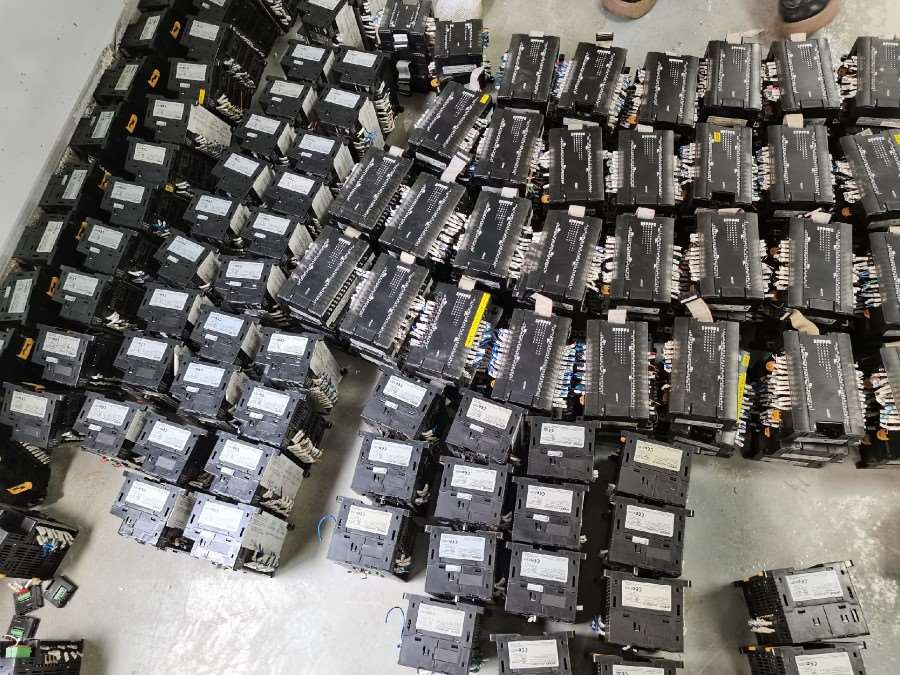 CP1L-M40DT-DCP1H-X40DT-DCP1W