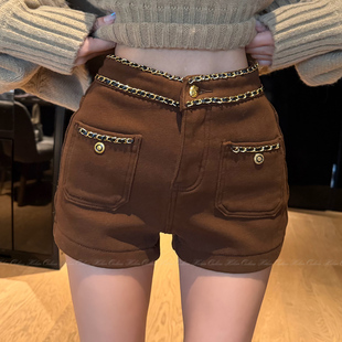 包臀辣妹牛仔短裤 HELEN 秋冬加绒修身 饰显瘦短裤 小香风重工链条装