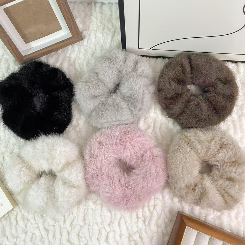 软乎乎~仿貂毛毛绒大肠发圈冬季发绳女扎头发头绳高弹力皮筋发饰