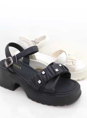 卡迪娜KM241815休闲凉鞋24年夏季新款羊皮交叉带粗高跟水钻女鞋