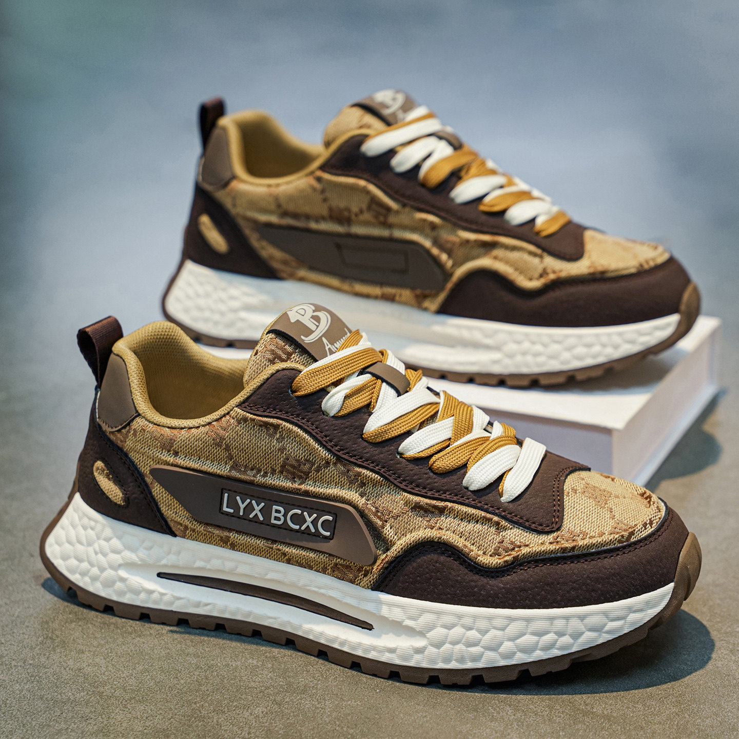 帆布男鞋2026新款春季轻便跑步休闲运动鞋学生潮流百搭旅游老爹鞋