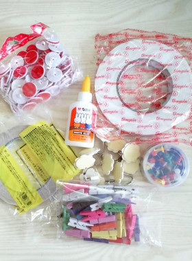 挂钩不干胶小粘钩家居用品