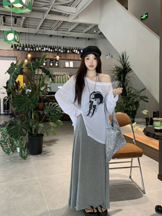 大码300斤时尚套装微透印花T恤女装早春灰色修身挂脖连衣裙两件套