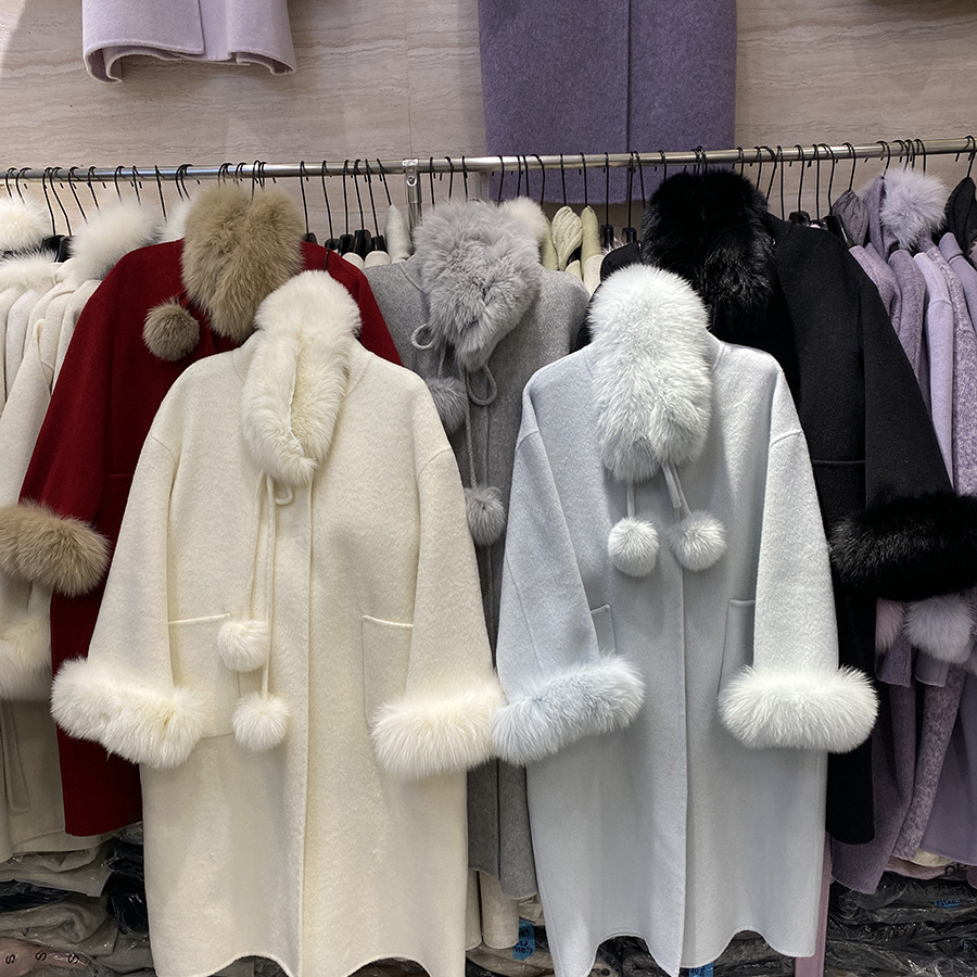 温柔风立领毛球可拆卸羊绒大衣