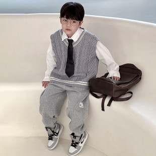 学院风男童灰色V领无袖针织马甲套头背心宽松毛衣儿童打底衫上衣