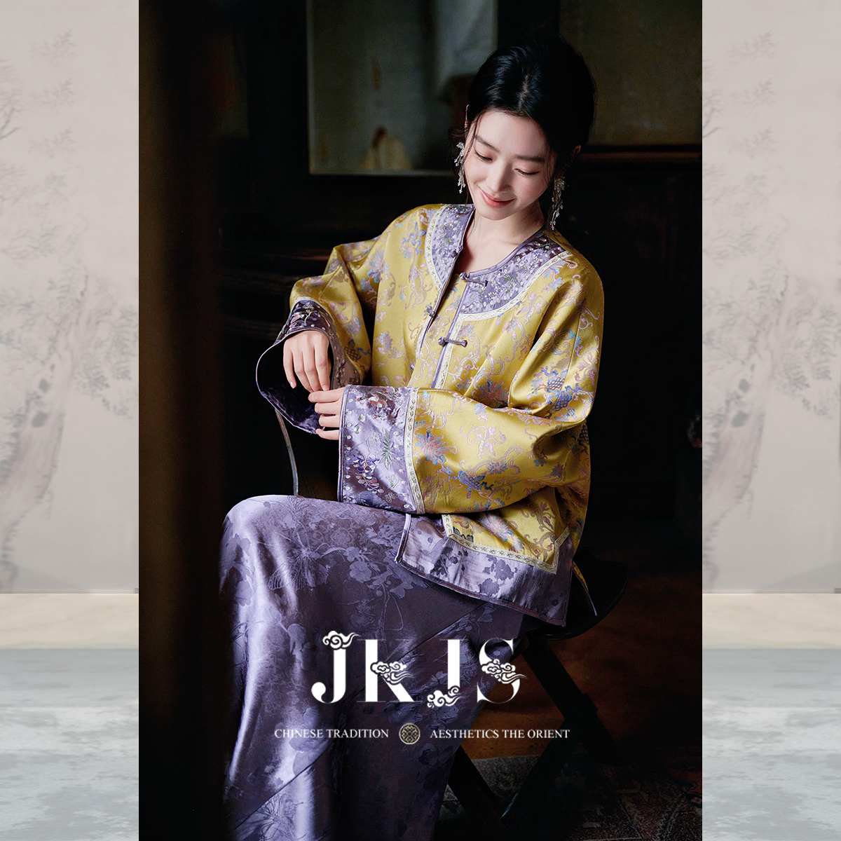 JKJS人丝宋锦定位刺绣盘扣外套