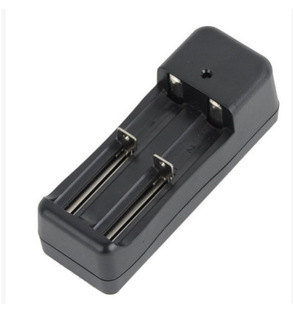 18650锂电池双槽万用充3.7V充满自停智能14500 16430充电器