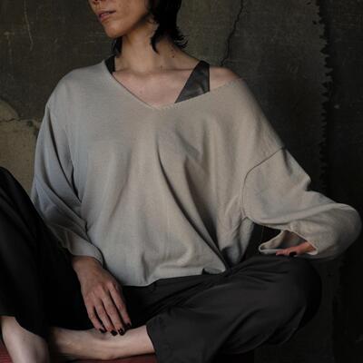 unefig蚕丝羊绒V领套头针织衫