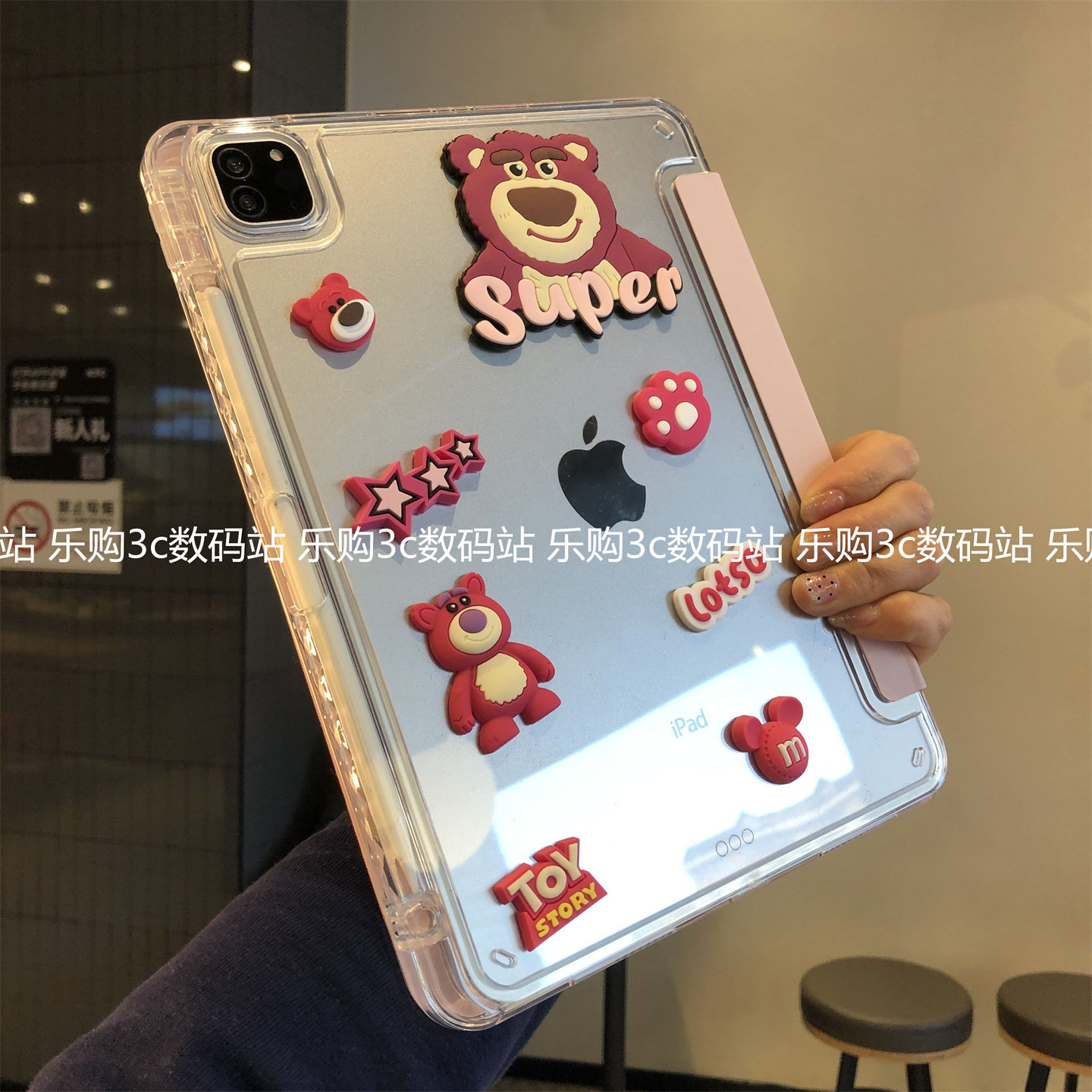 DIY草莓熊3+Y折高透iPadPro13保护套2025新款第11代10.9带笔槽Air654适用M34苹果10.2寸9.7防弯aipaid6平板壳