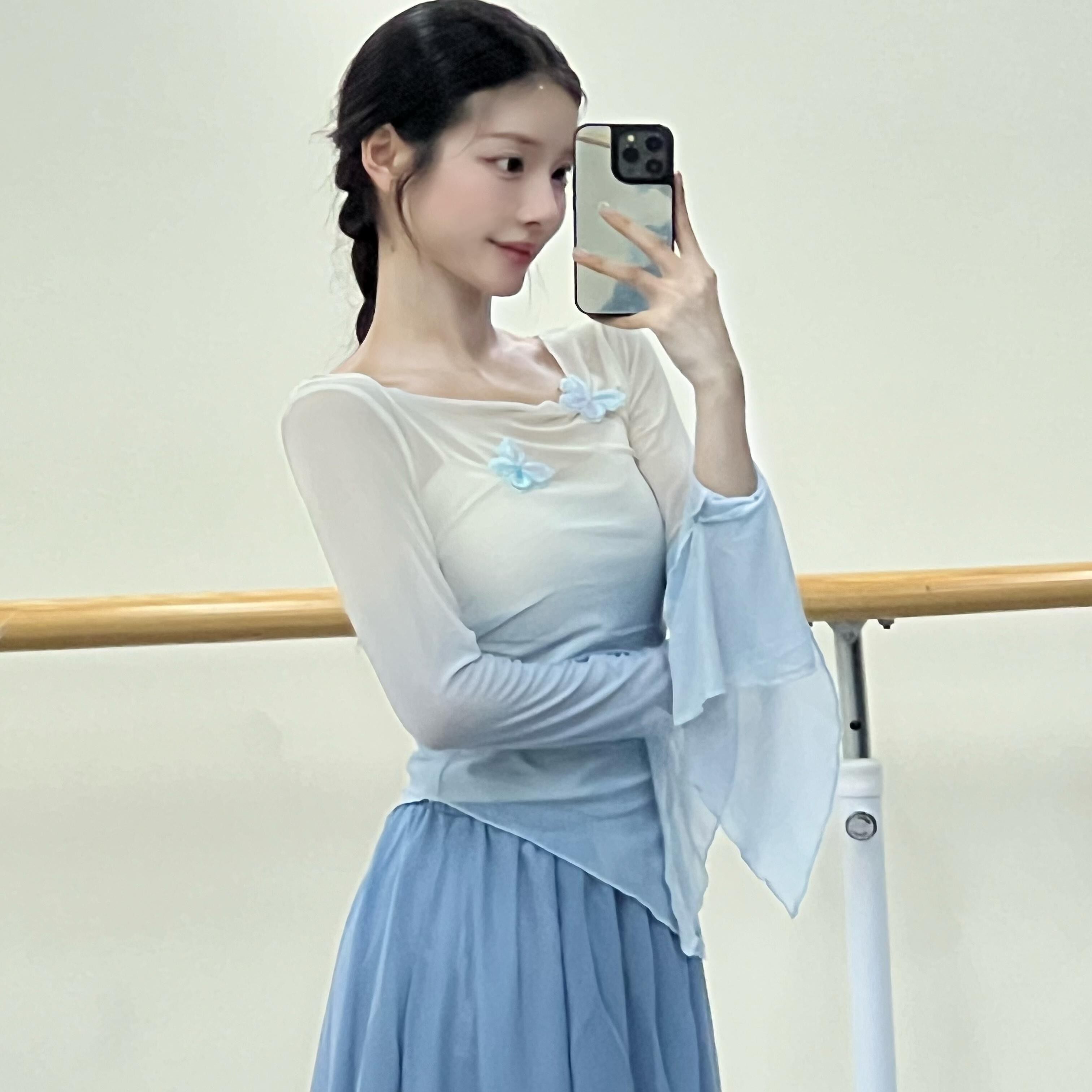 新款古典舞渐变身韵蝴蝶喇叭袖纱衣练功服中国舞民族舞蹈服上衣女