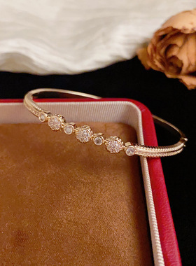 法式复古欧美镶钻圆形手镯女个性时尚轻奢百搭设计感手饰