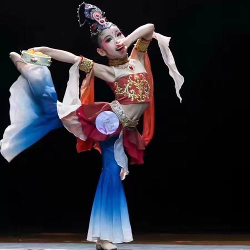 敦煌飞天舞蹈演出服民族儿童汉服女童古典琵琶异域风情手鼓表演