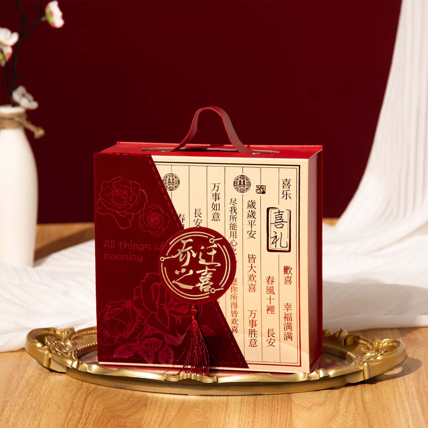 跨境结婚礼盒 喜糖盒子 中式风格免折叠翻盖酒红绒布婚宴回礼现货