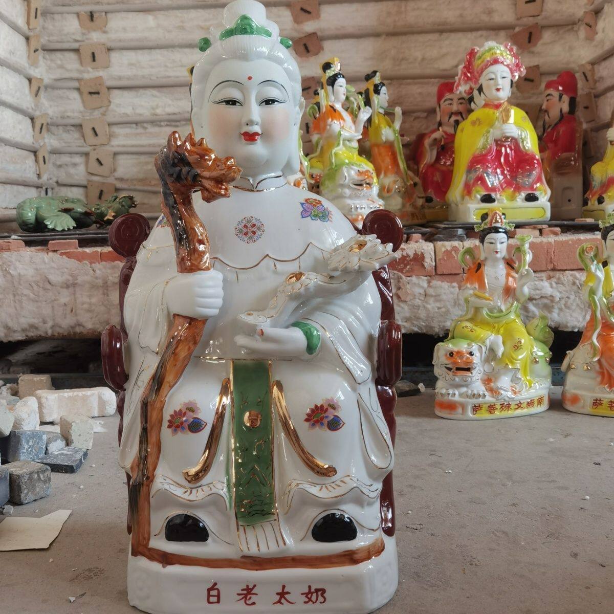 陶瓷白老太太白老太奶神像