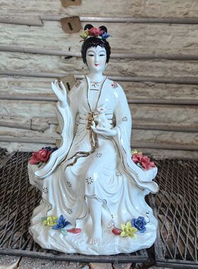 陶瓷飞天嫦娥玉兔仙子神像月亮仙女家居镇宅平安嫦娥佛像家居摆件