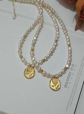 钛钢玫瑰花牌巴洛克珍珠项链