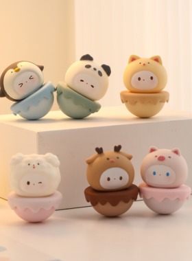 治愈情绪不倒翁小摆件桌面装饰品办公室工位解压神器生日礼物女生