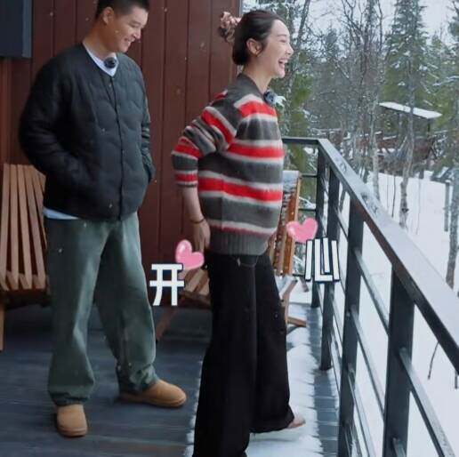 原版妻子的浪漫旅行2026李纯同款毛衣女衣服秋冬圆领针织衫上衣潮 - 实物图
