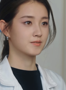 在八月盛夏郭宇欣姜南衫同款耳环