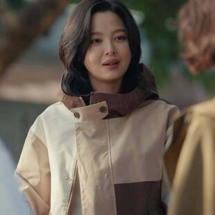 欧洲女神蒙上眼辛芷蕾唐盈盈同款夹克外套拼接连帽冲锋衣女衣服潮