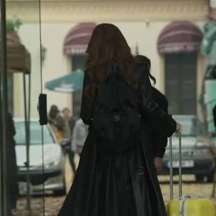 欧洲玫瑰的故事刘亦菲黄亦玫同款书包男女ins黑色双肩包旅行包潮