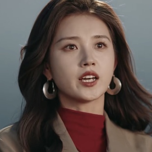 欧洲短剧我们野蛮生长郭宇欣江南同款耳环女法式高级感气质耳环潮