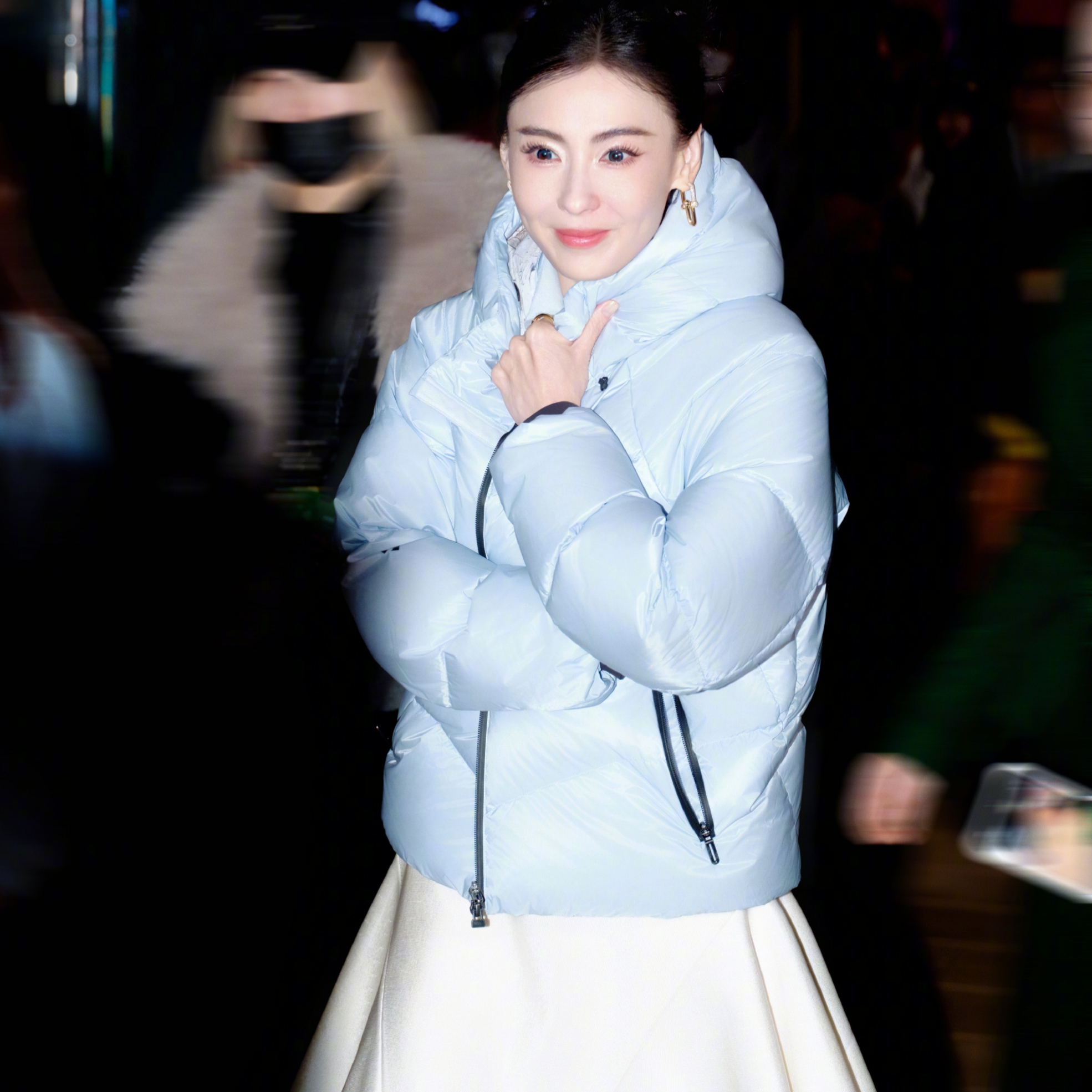 明星张柏芝同款羽绒服外套