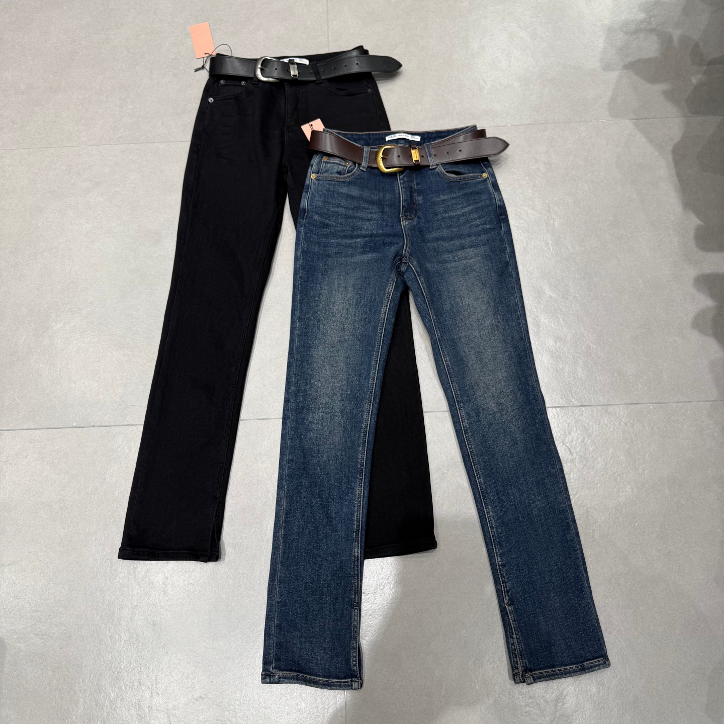 WEISU唯速2025冬季新款高腰弹力显瘦内开叉直筒筷子牛仔裤女52811