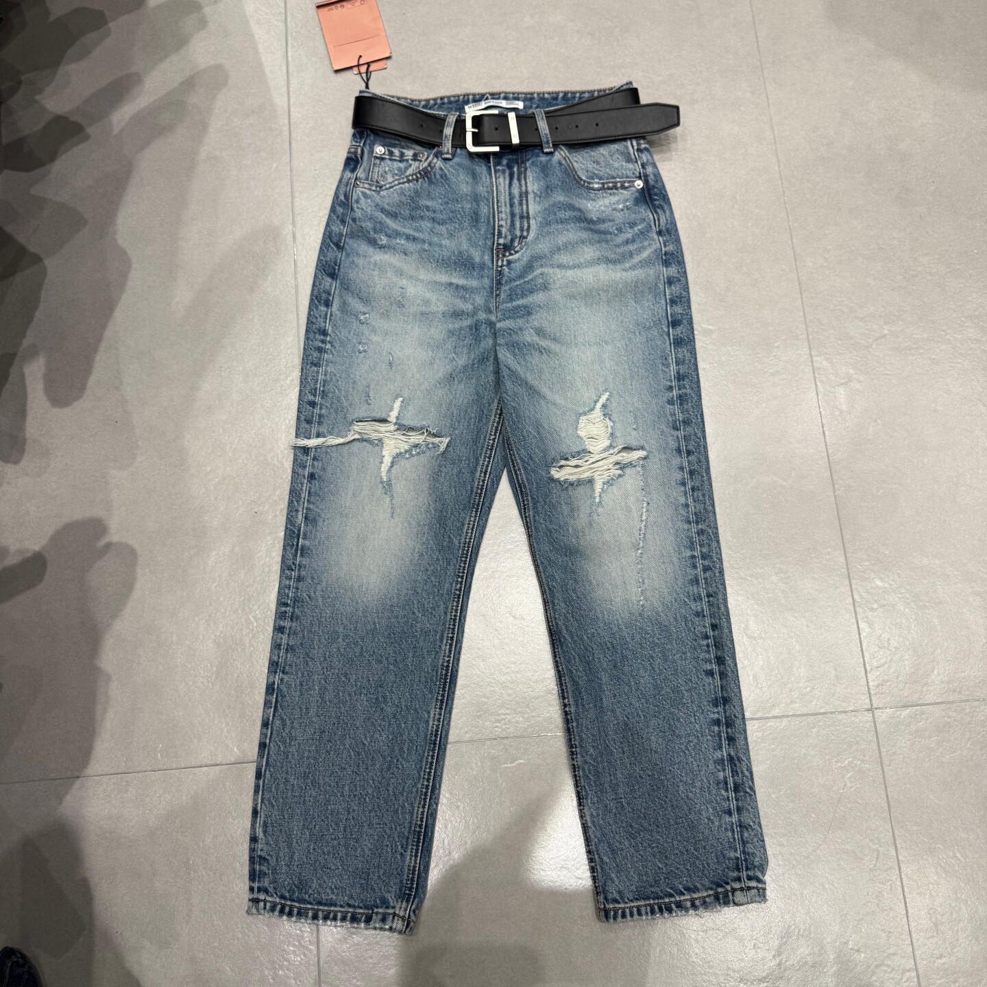 WEISU唯速2026春季新款个性破洞高腰显瘦小直筒法棍牛仔裤女57370