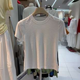 艾谜2026春夏新款韩版气质圆领修身显瘦正肩短袖T恤女百搭上衣潮