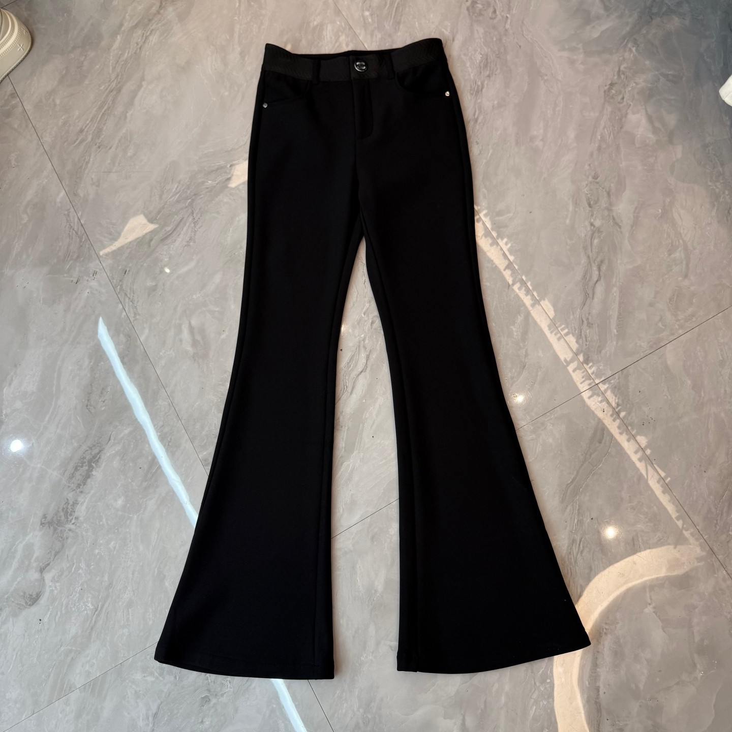 欧洲站2025秋冬新款小香风高腰修身加绒微喇叭休闲裤女气质显腿长,女装/女士精品,休闲裤,淘宝优惠券,粉丝福利购,淘宝优惠卷