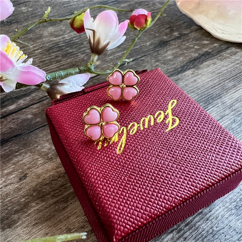 天然女王贝耳钉女简约旺桃花神器